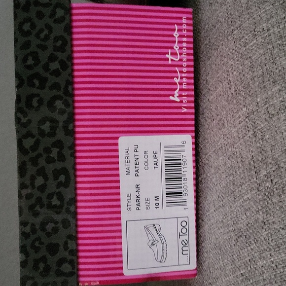 Me Too NWOT never worn taupe patent pebble leather loafer w rubber sole - Picture 6 of 6